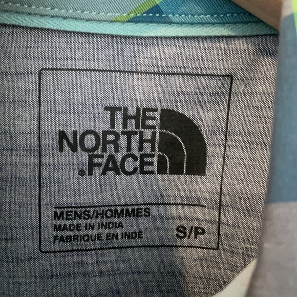 Short sleeve button down shirt - Picture 2 of 5